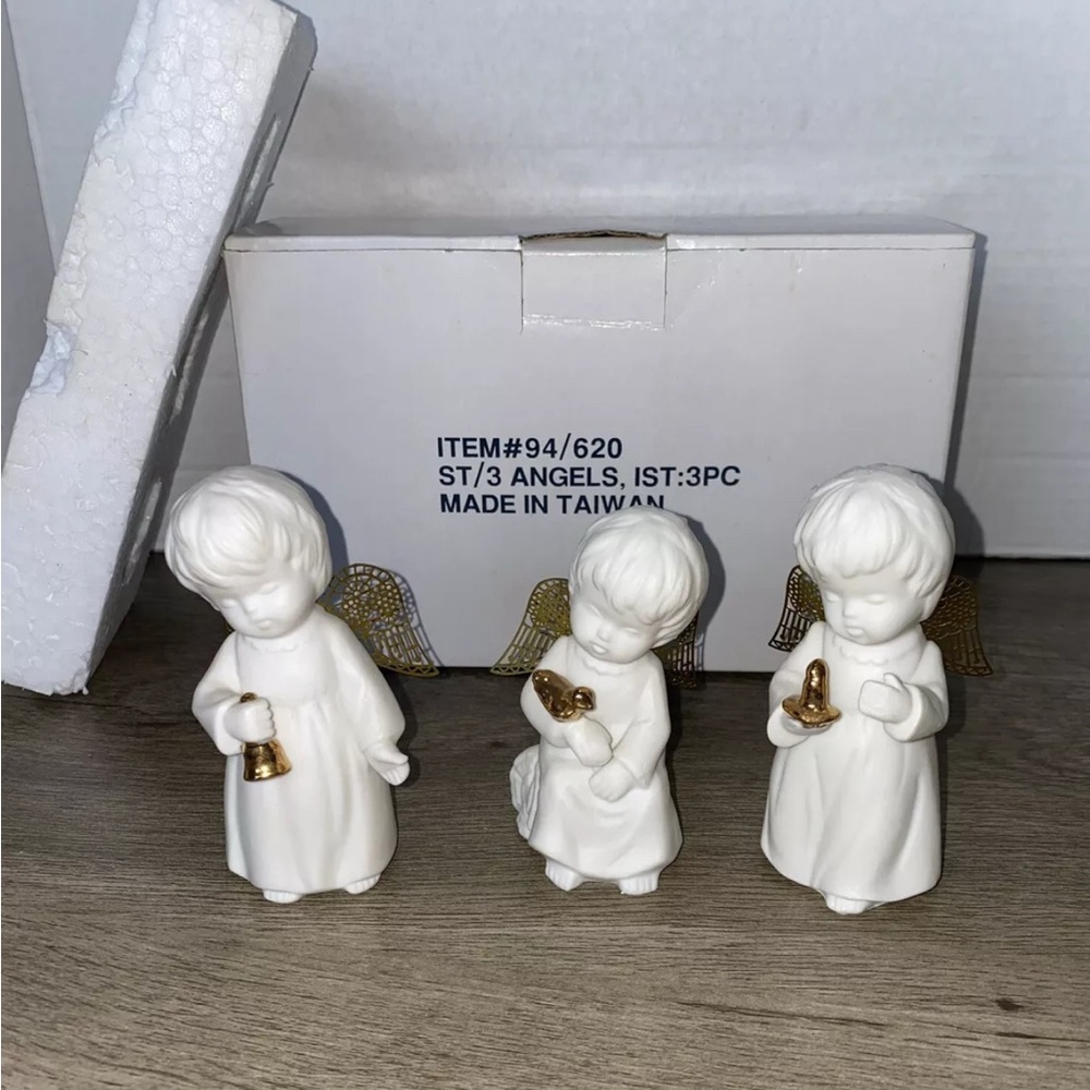 Vintage Set Of 3 White And Gold Porcelain Angelic Angels, Taiwan With Box. EUC